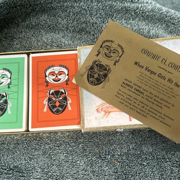 MCM PinUp Vargas Playing Cards Double Deck Comme Ci, Comme Ca Complete - Picture 5 of 9